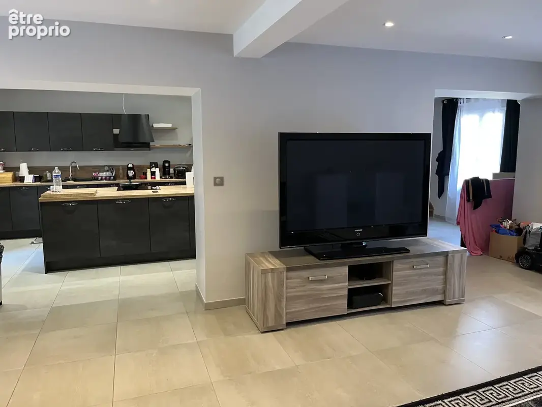 Maison individuelle traditionnelle renovee vivable plain pied - ideal grande famille - 5 chambres - photo 3