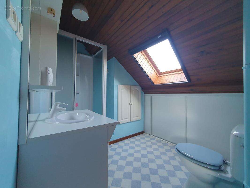 Maison à VILLEMANOCHE