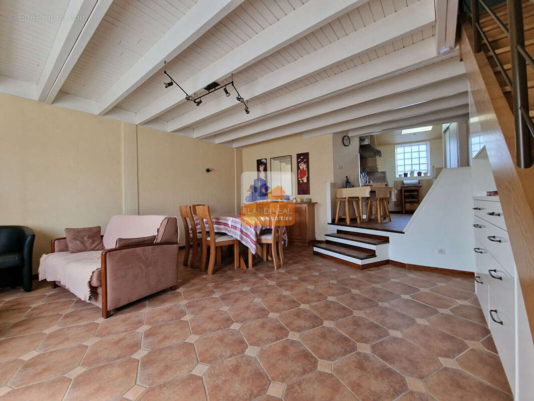 Maison à BOUGUENAIS