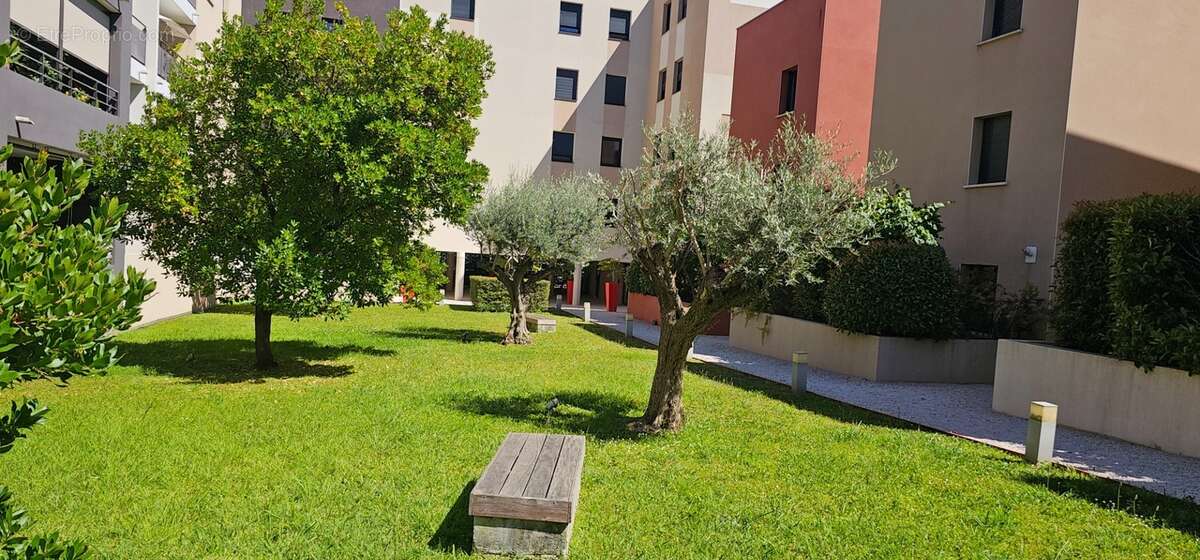 SAINT JEAN DE VEDAS (34) F3 avec grande terrasse et parking en sous-sol - photo 13