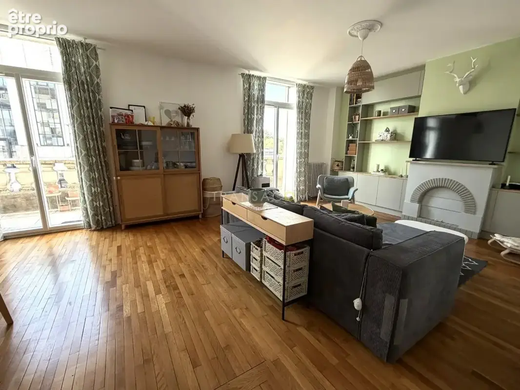 Appartement rénové plein centre - photo 2