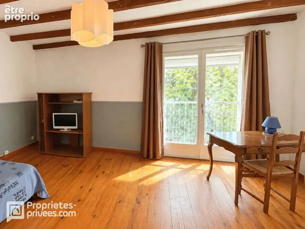 Mas en pierres de 216 m² avec 5 chambres - 3 dépendances aménagées - 1 grange de 106 m² - 1 atelier de 46 m² à ORANGE OUEST - 48 - photo 13
