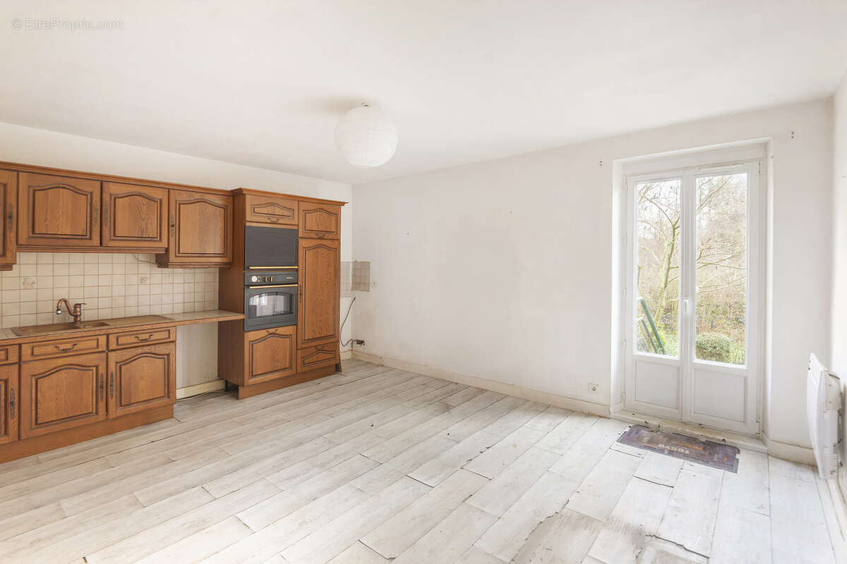 Coup de cœur   appartement avec jardin privatif, cave voûtée et parking - photo 4