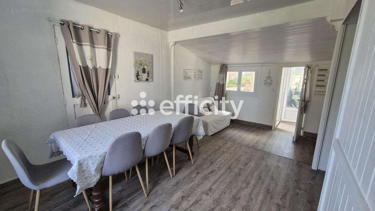 Maison à ARROMANCHES-LES-BAINS