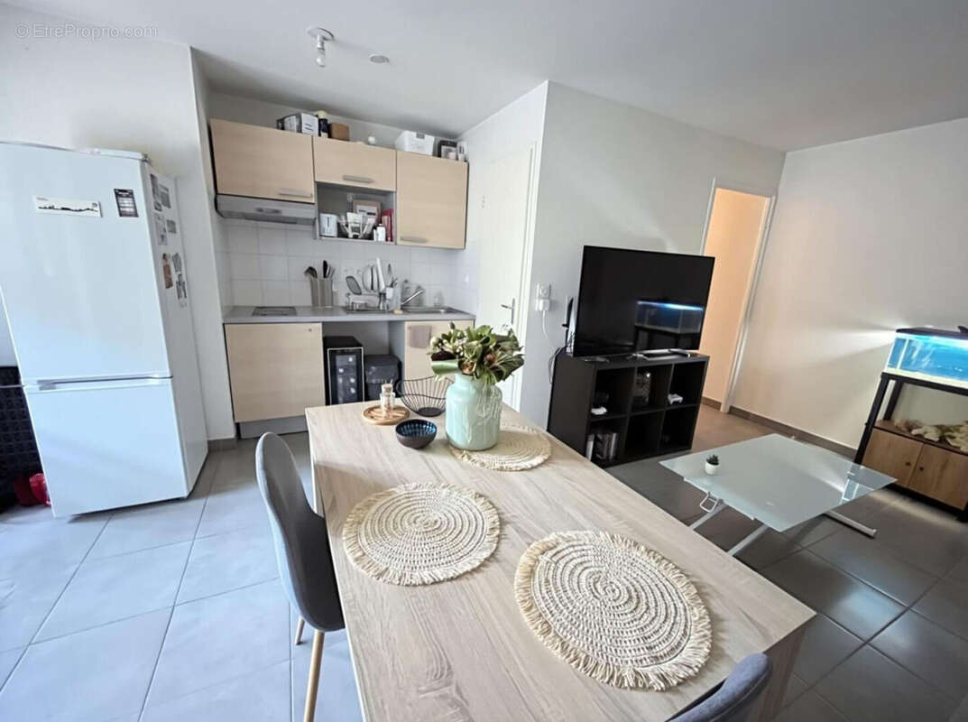 Appartement à MEYZIEU