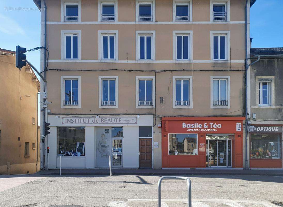 Appartement à PONT-EVEQUE