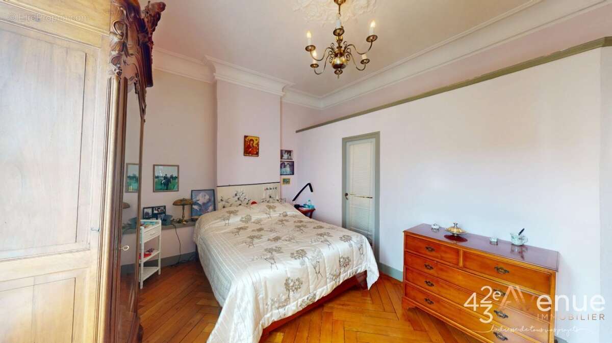 Appartement à SAINT-ETIENNE