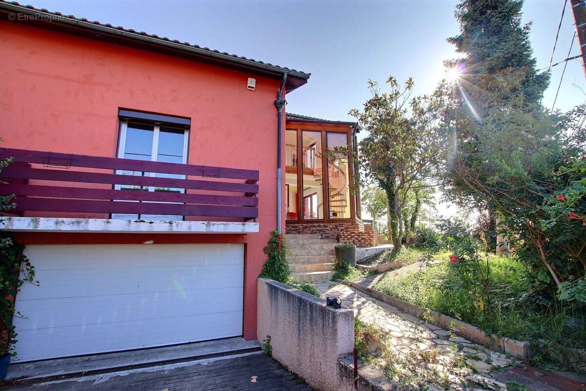 Maison à CLERMONT-FERRAND