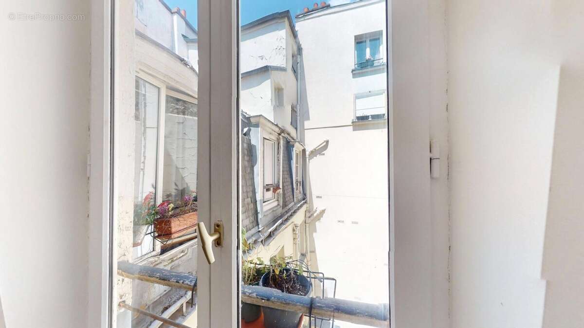 Appartement à PARIS-3E
