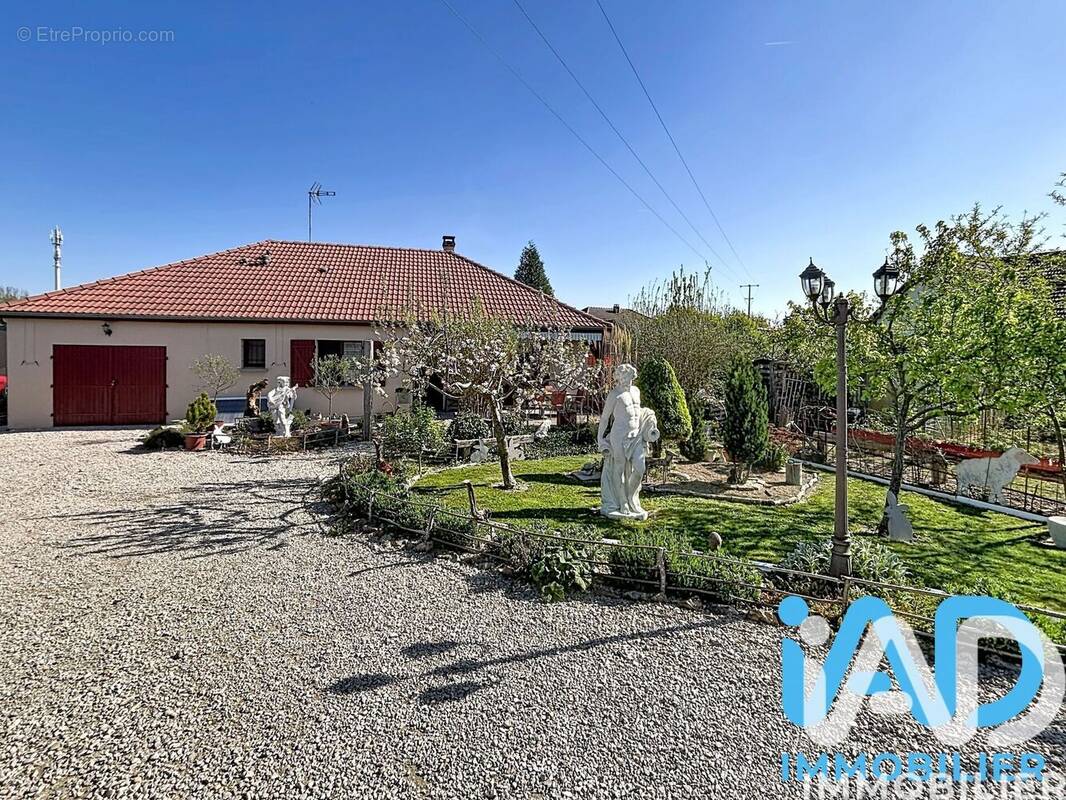 Photo 1 - Maison à CHATRES