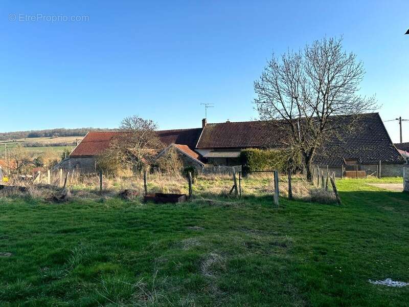 Maison à POUILLY-EN-AUXOIS