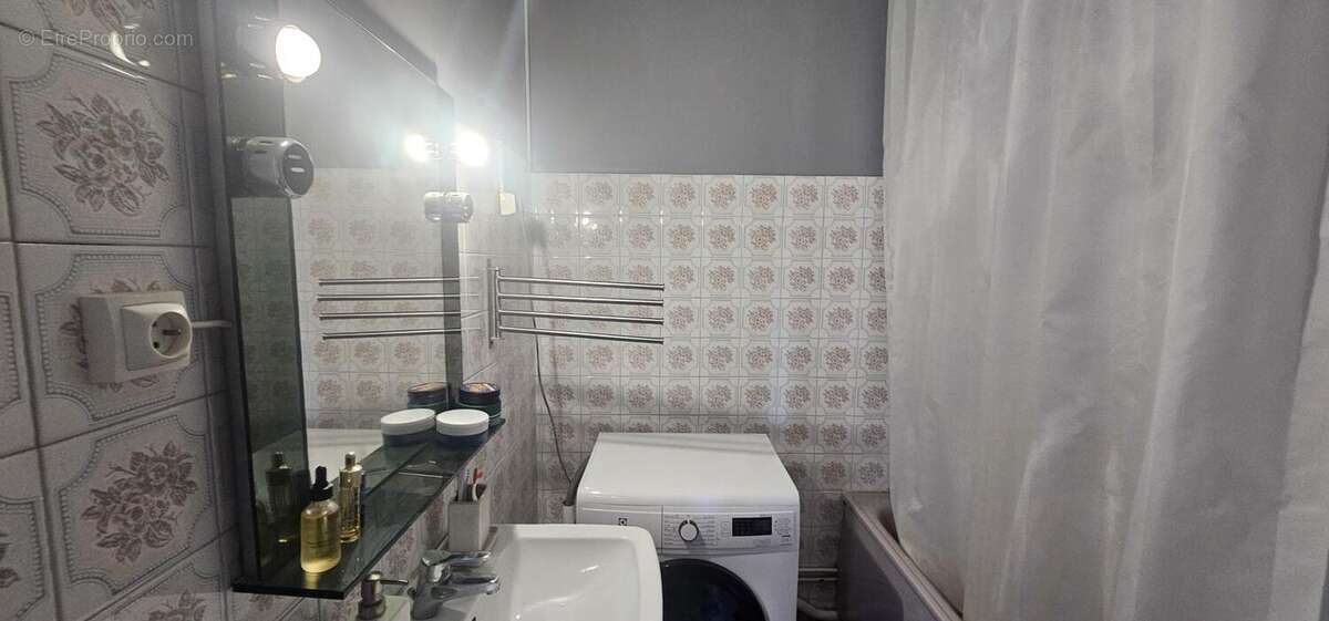 Appartement à SAINT-GENIS-LAVAL