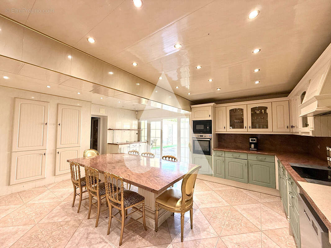 Maison à ARNIERES-SUR-ITON