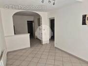 Appartement à ROQUEVAIRE