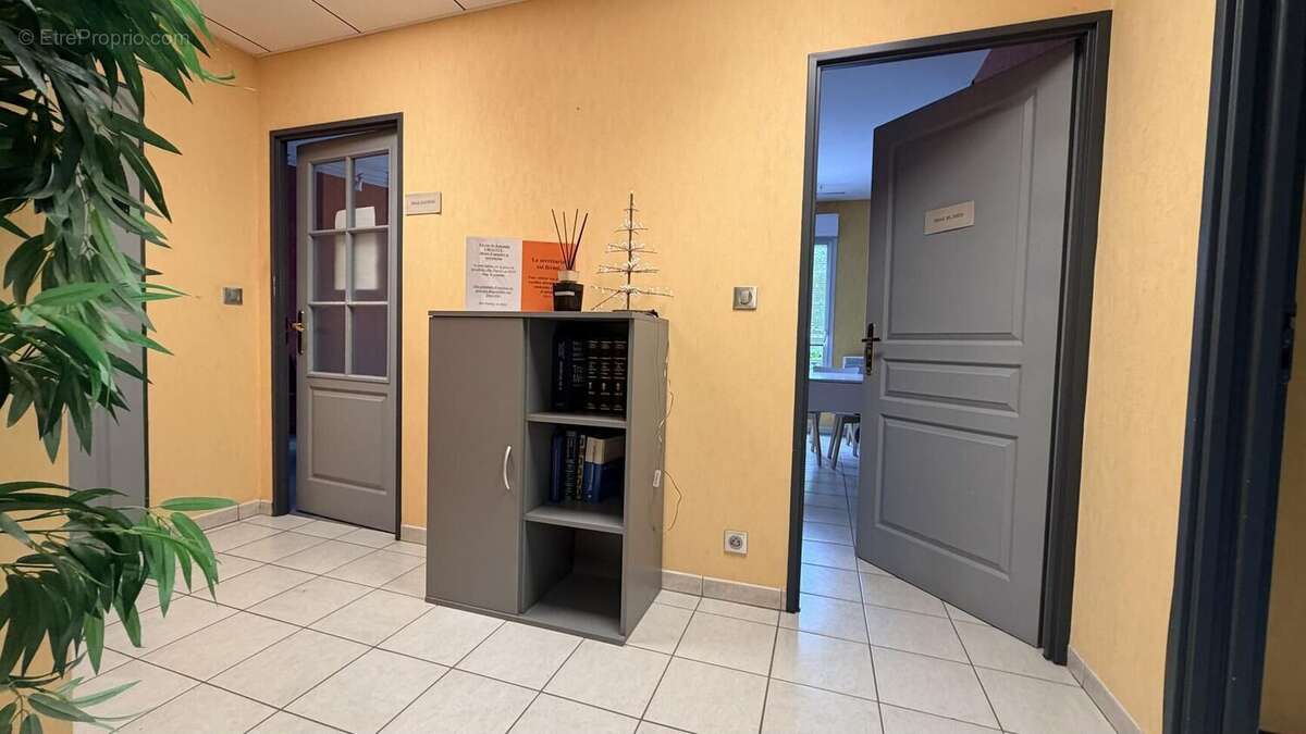 Photo 4 - Appartement à LA TOUR-DE-SALVAGNY