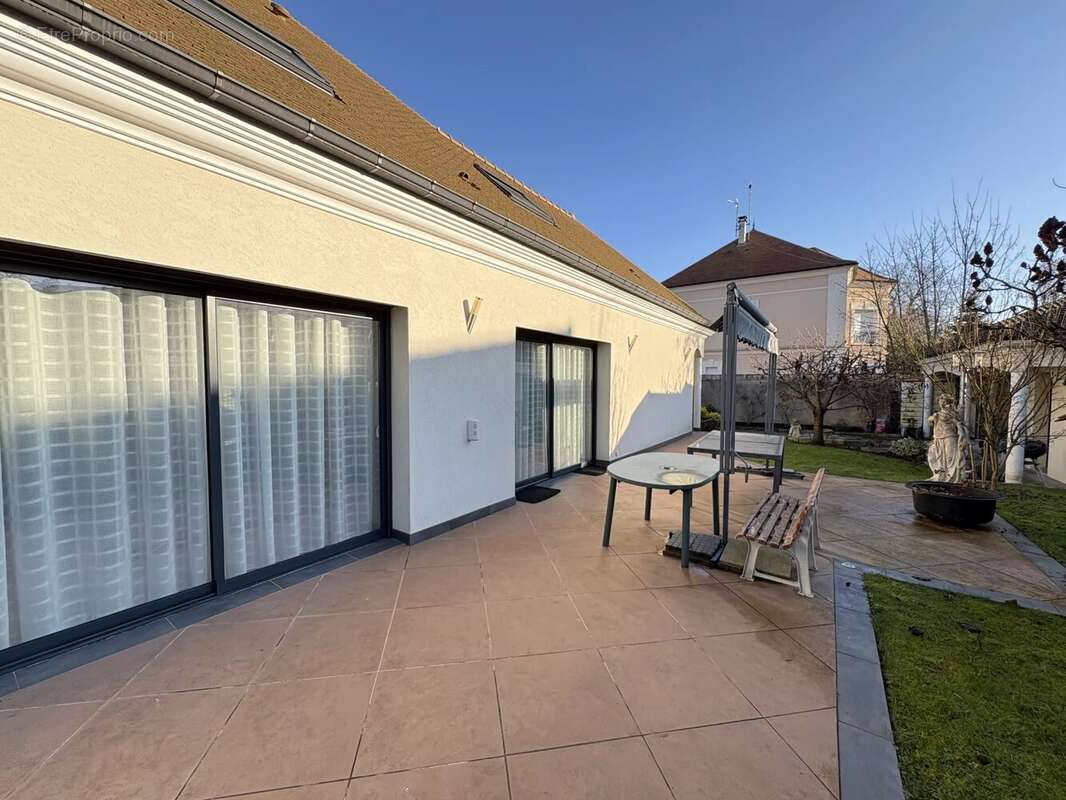 Maison à LE PLESSIS-TREVISE