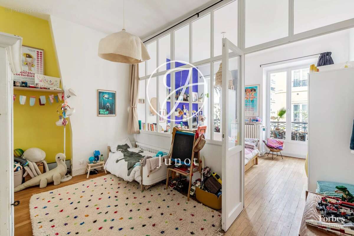 Appartement à PARIS-9E