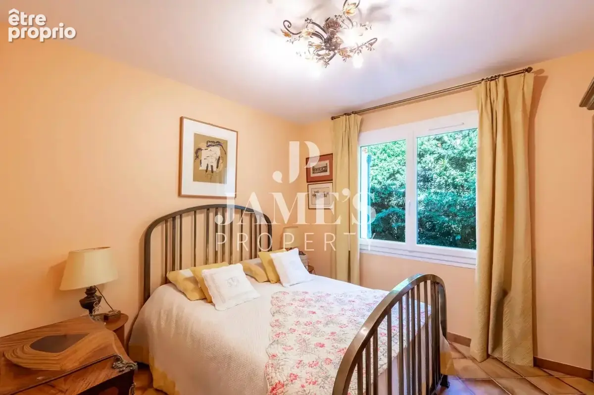 Maison 5 pièces 115 m² à vendre à Saint-Remy-De-Provence (13210) - photo 8