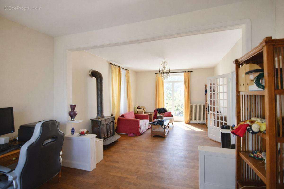 Maison à FRESNE-SAINT-MAMES