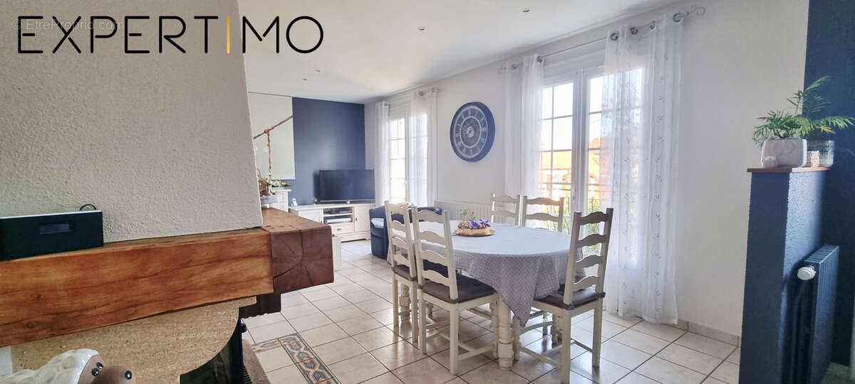 Maison à BUXEROLLES