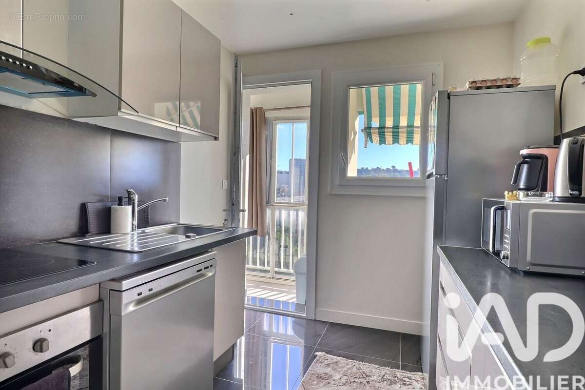 Photo 3 - Appartement à MARSEILLE-13E