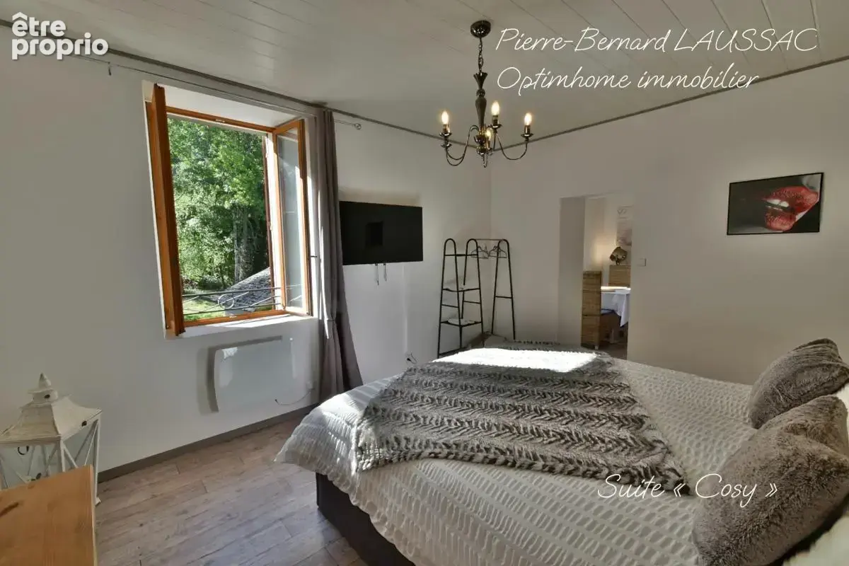 Maison bourgeoise de caractère de 215 m2 habitables avec un local commercial et deux chambres d’hôtes à Chamoux-sur-Gelon (73390 - photo 13