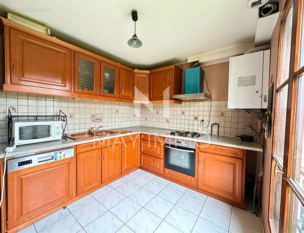 Maison à VIRY-CHATILLON