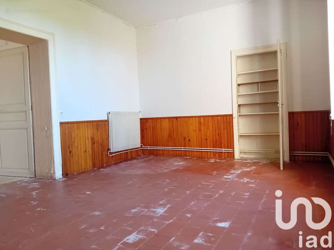 Maison 81 m² à Neris-Les-Bains  - photo 3