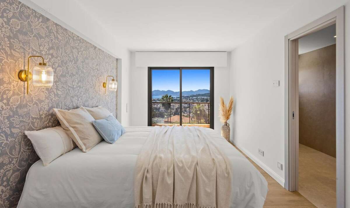 Appartement à LE CANNET
