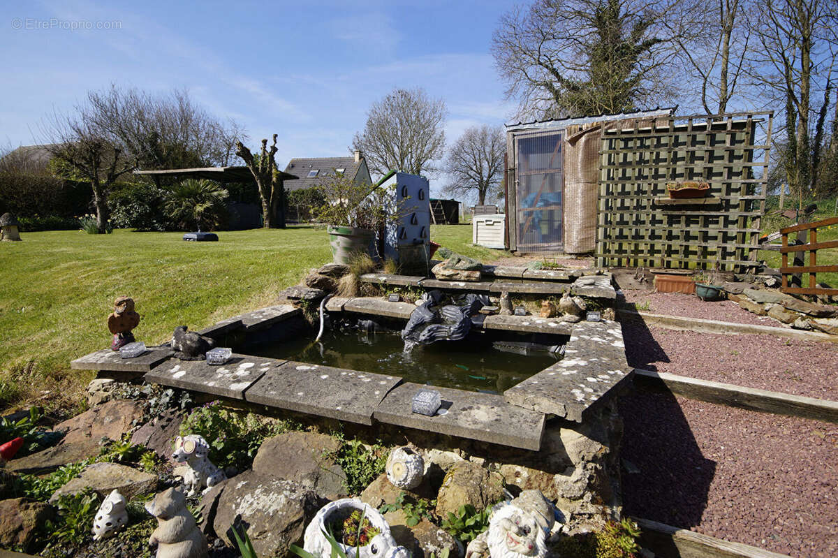 Maison à NOTRE-DAME-DE-CENILLY