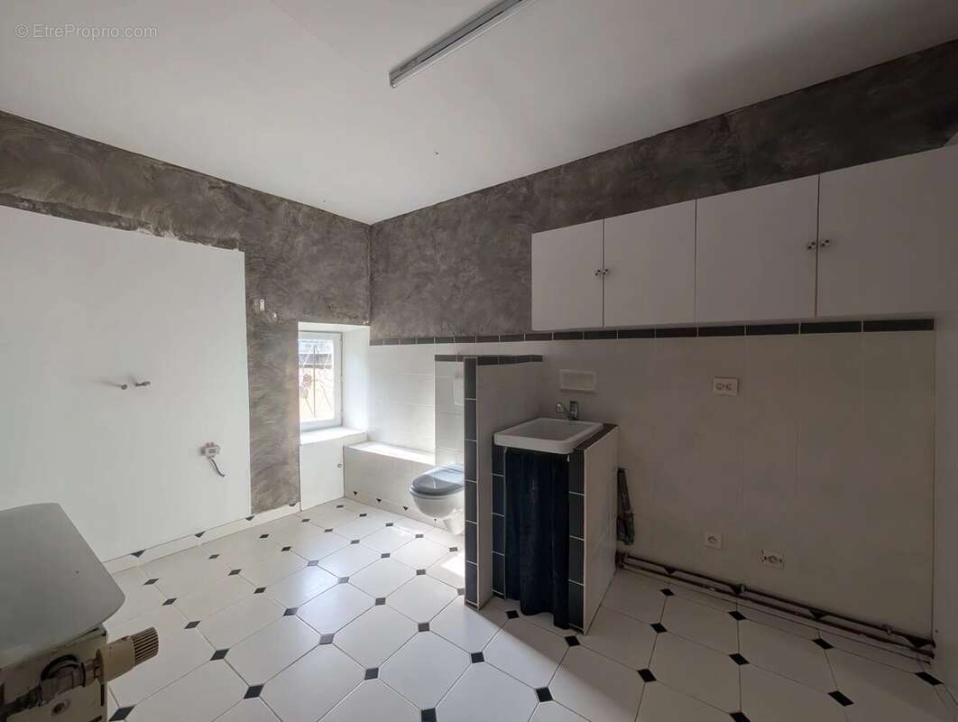 Maison à LE CHATELET-EN-BRIE