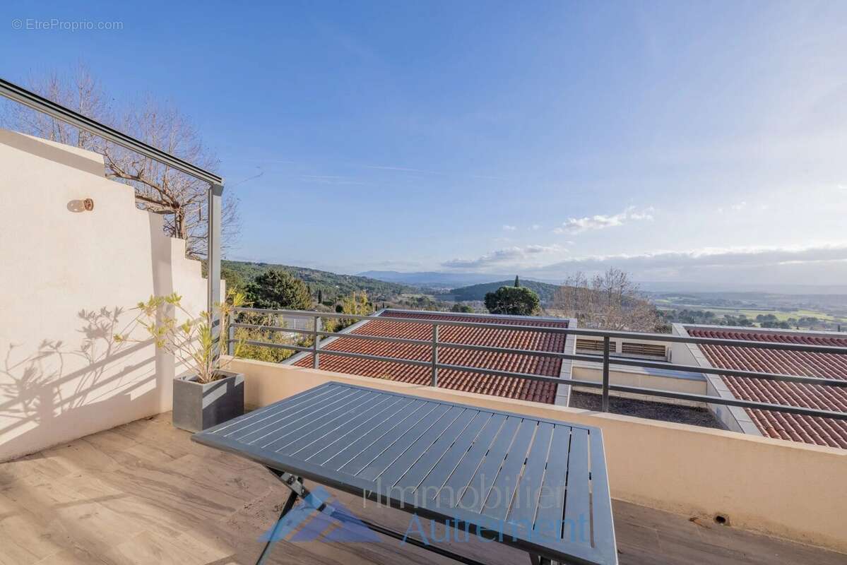 Maison à EGUILLES