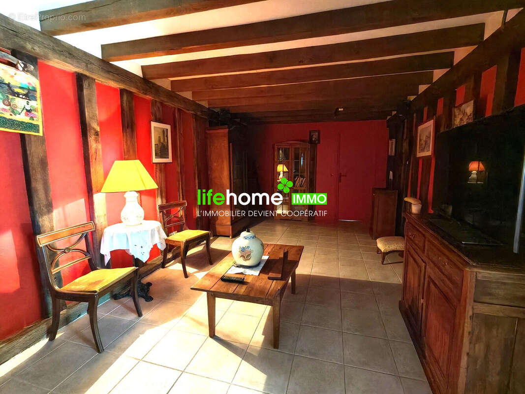 Maison à MONTIPOURET