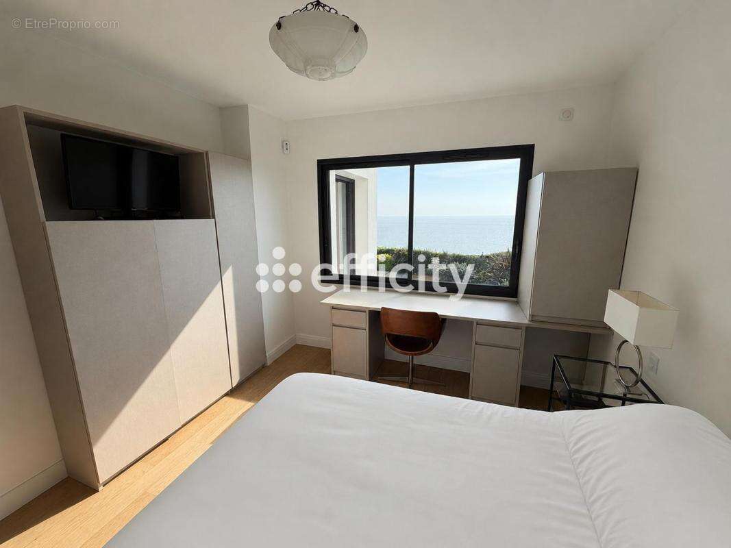 Maison 202 m² à Meschers-Sur-Gironde  - photo 19