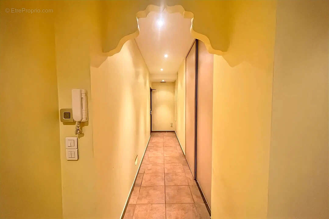 Commerce à IVRY-SUR-SEINE