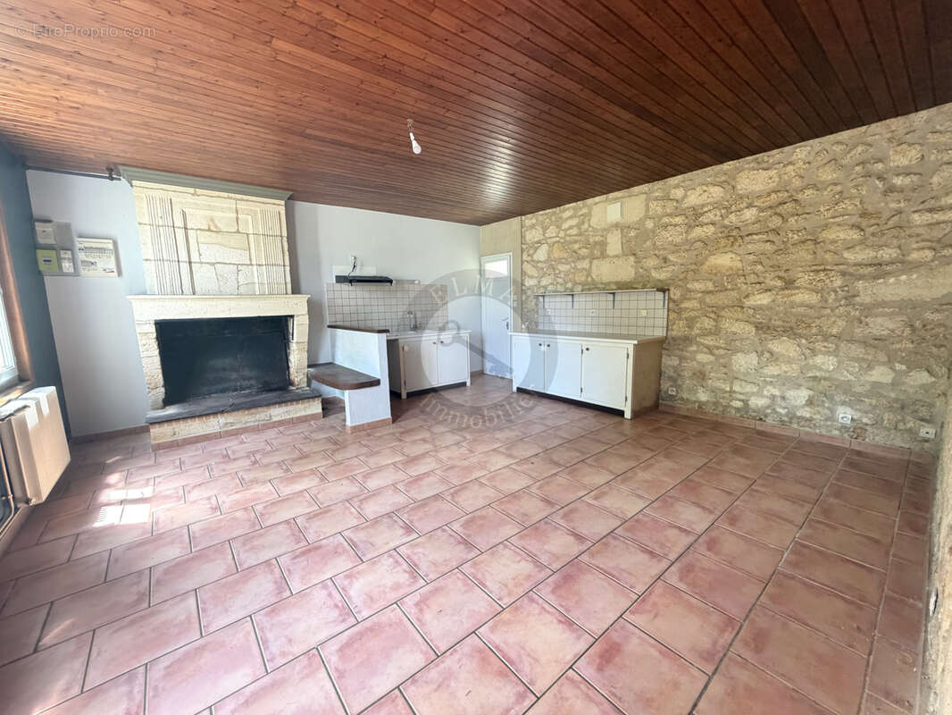 Maison à SAINT-ANDRE-DE-CUBZAC