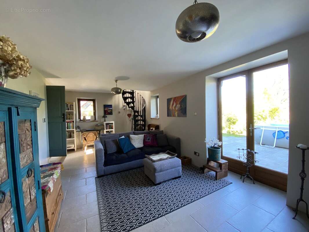 Maison à MAGNAC-LAVAL