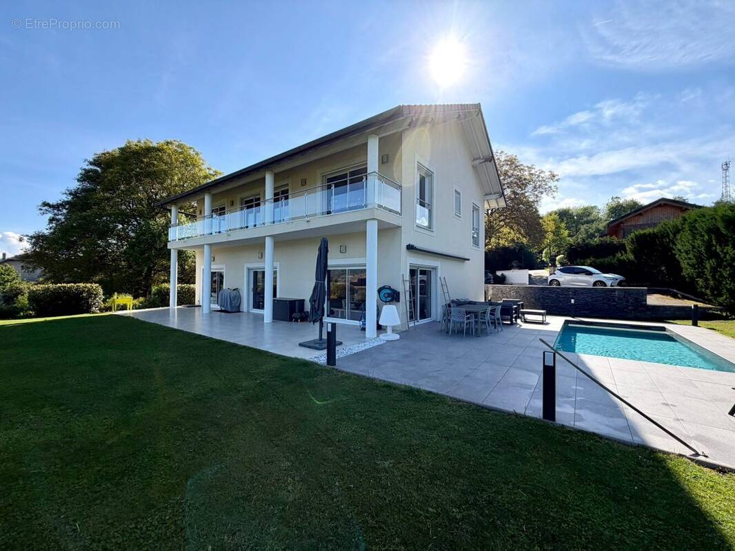 Maison à MENTHONNEX-EN-BORNES