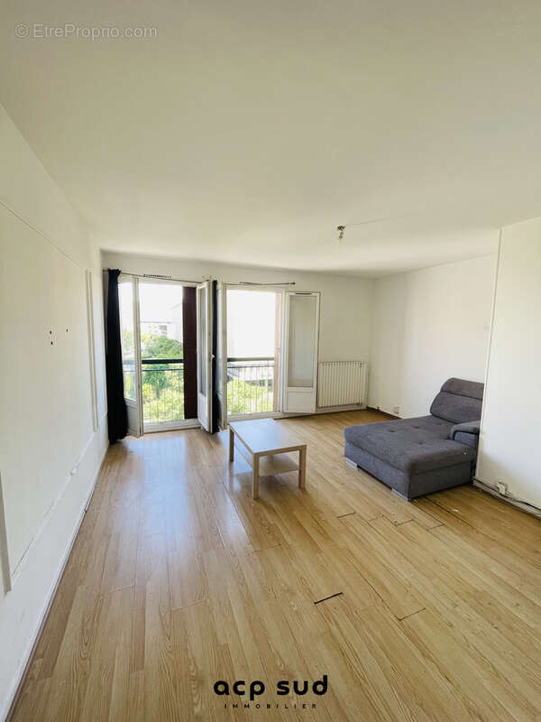 Appartement à MARSEILLE-10E