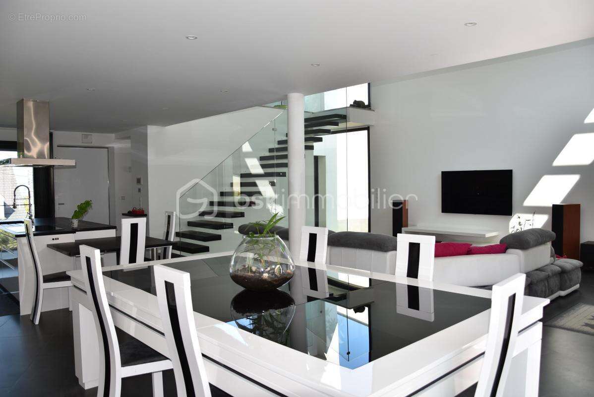 Maison à VILLEVAUDE