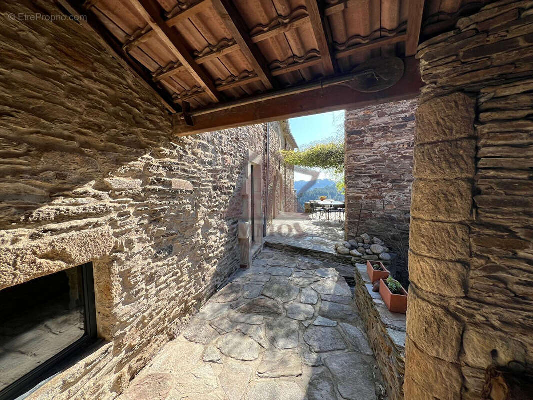 Maison à PEYREMALE