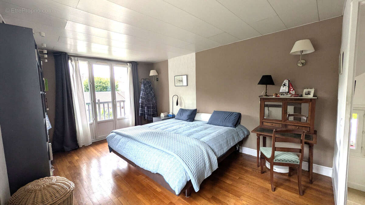 Maison 146 m² à Maurecourt  - photo 9