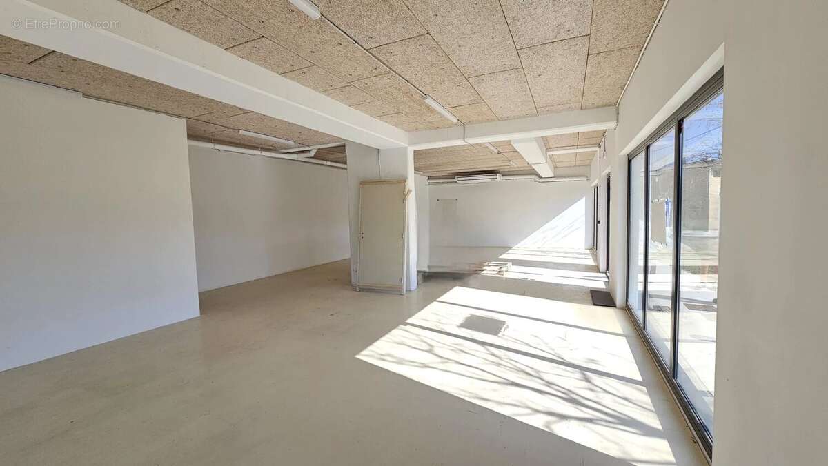 Commerce à LE BEAUSSET