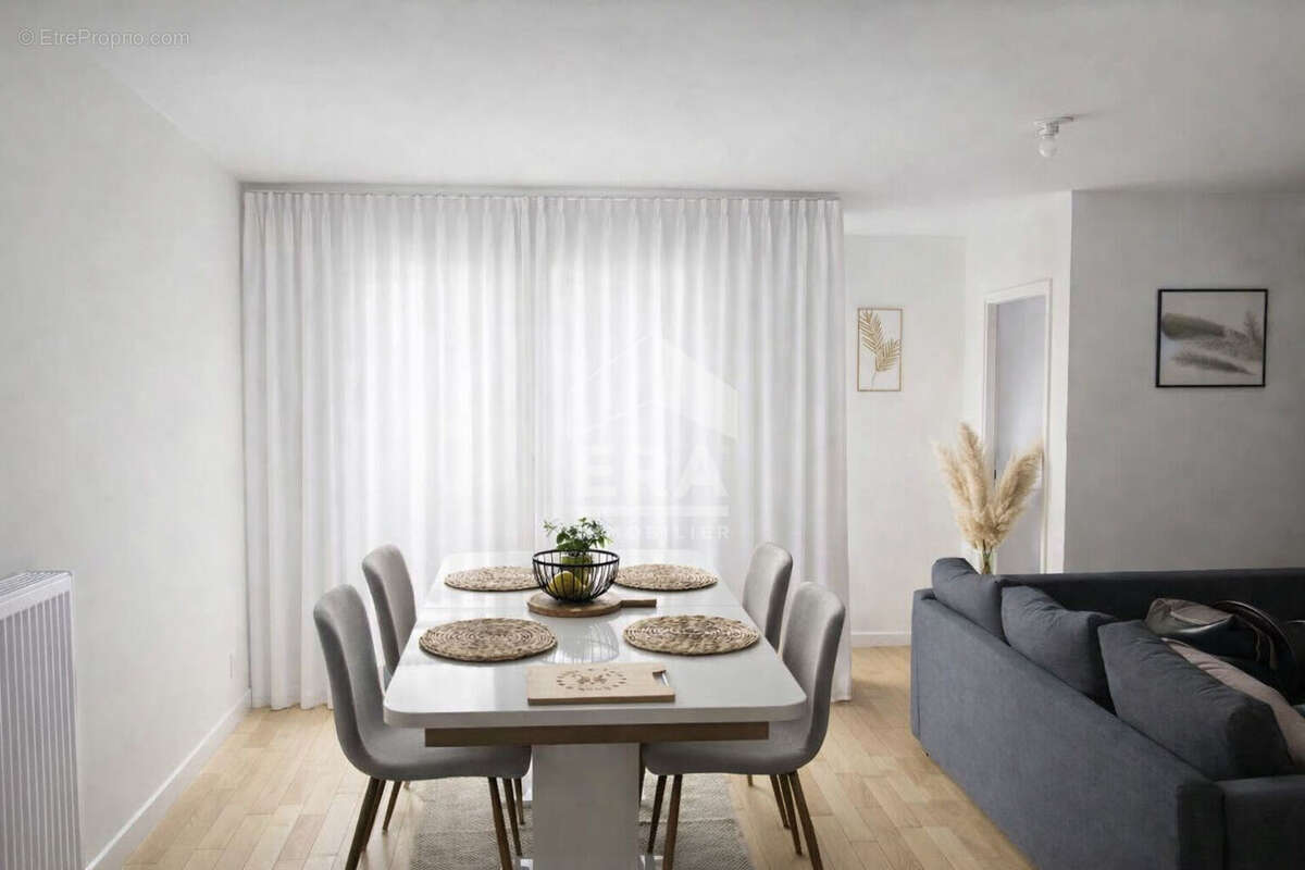Appartement à VOISINS-LE-BRETONNEUX