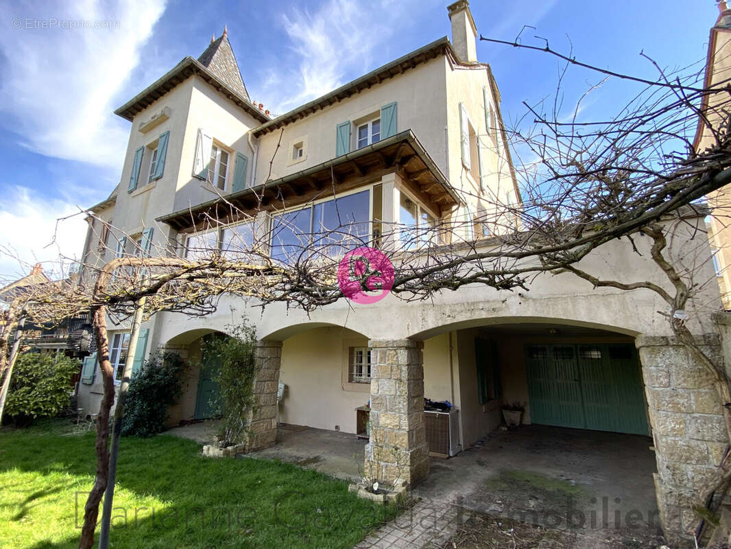 Maison à MONTBAZENS