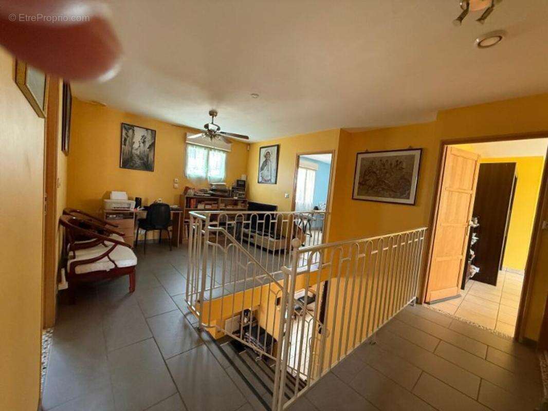 Maison 161 m² à Lindry  - photo 8
