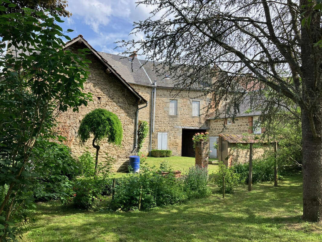 Maison à PIONSAT