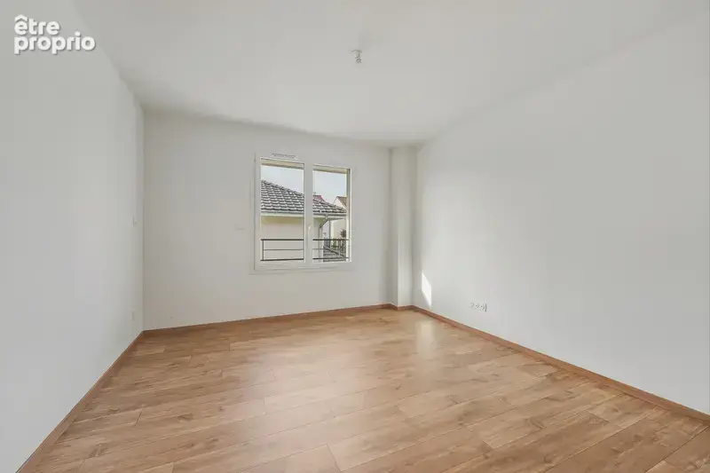 Maison à vendre 6 pièces SAINT GENIS POUILLY (01) - photo 7