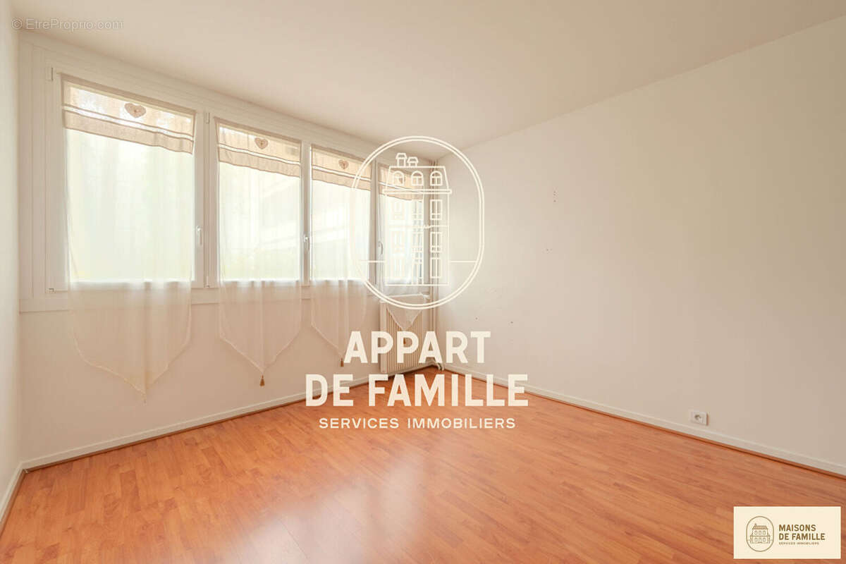 Appartement à GARCHES