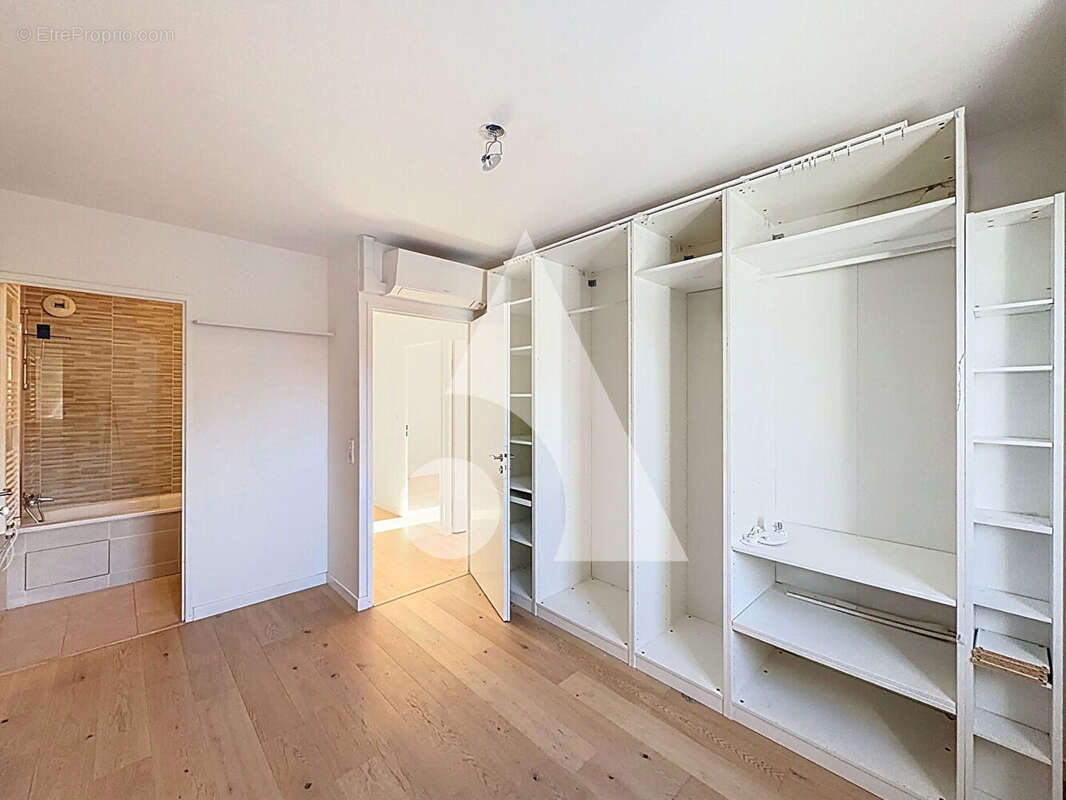 Appartement à BOUGIVAL